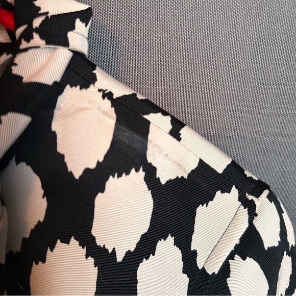 O-21 Chico’s Black & White Spotted Swing Coat sz 0 - Picture 6 of 6